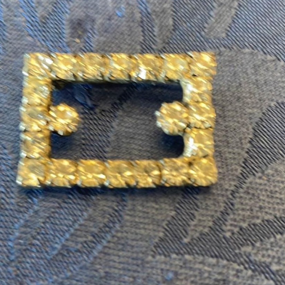 Vintage Rhinestone Broach Pin.